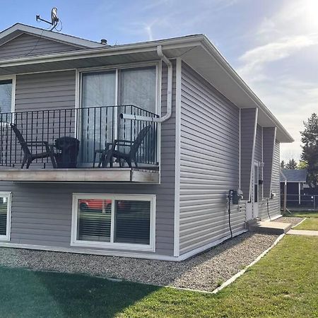 Wonderful 2-Bedroom Apartment Camrose Luaran gambar